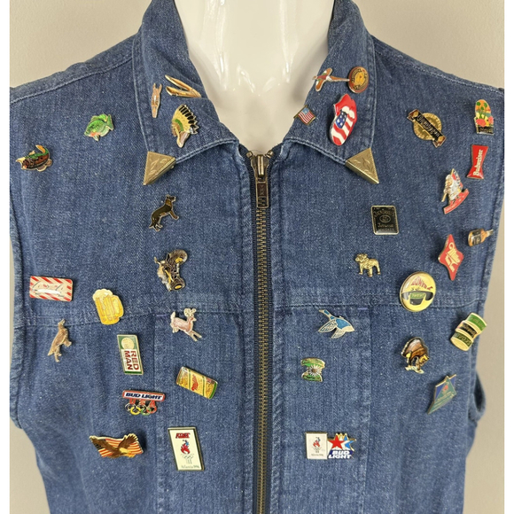 Vintage Jackets & Blazers - Denim Zip Front vest With 30 + Vintage Pin Collection